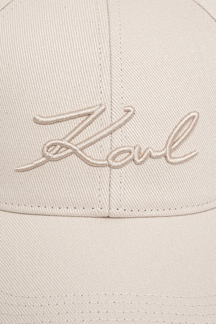 Karl Lagerfeld kapa s šiltom ženska bombažna K/SIGNATURE A1W33069 bež AA00