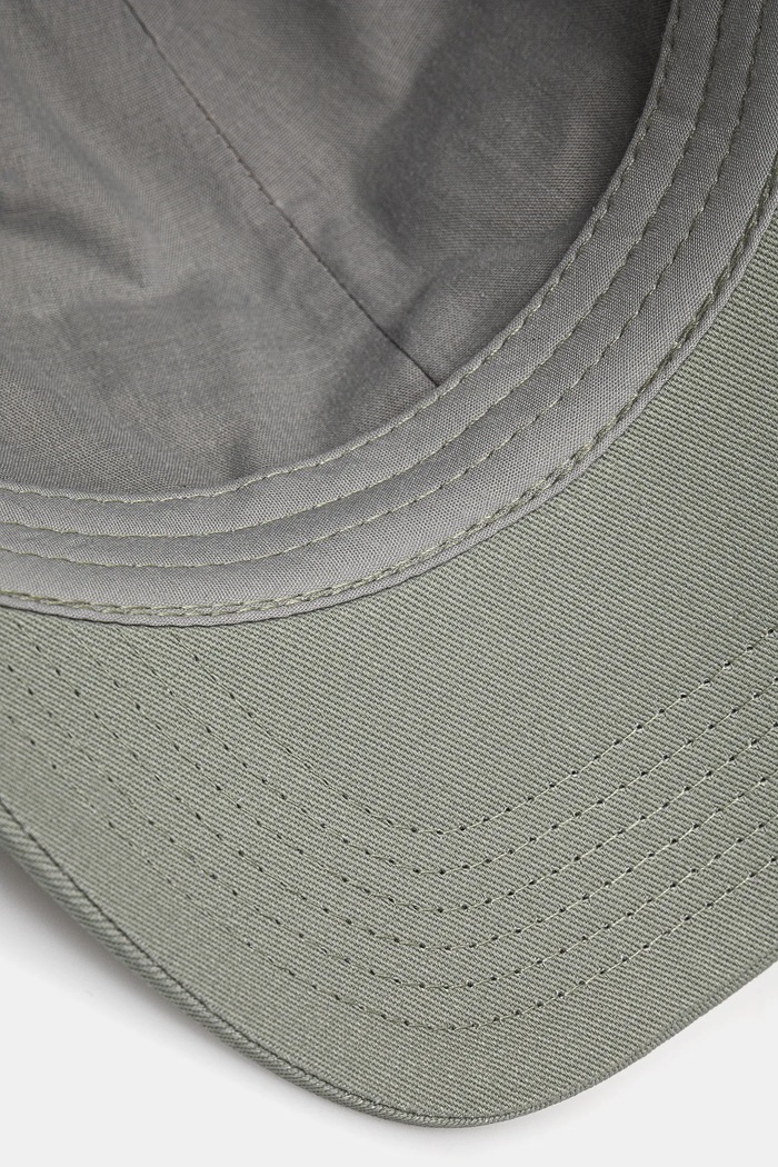Bavlněná baseballová čepice Guess LUREX zelená V5RZ03.WFKN0
