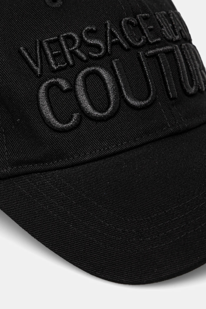 Bavlnená šiltovka Versace Jeans Couture 78HAZK32.ZG365 čierna SS25