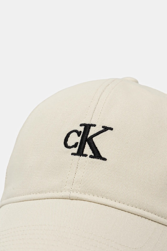 Akcesoria Calvin Klein czapka z daszkiem damska bawełniana LV04K5024G beżowy