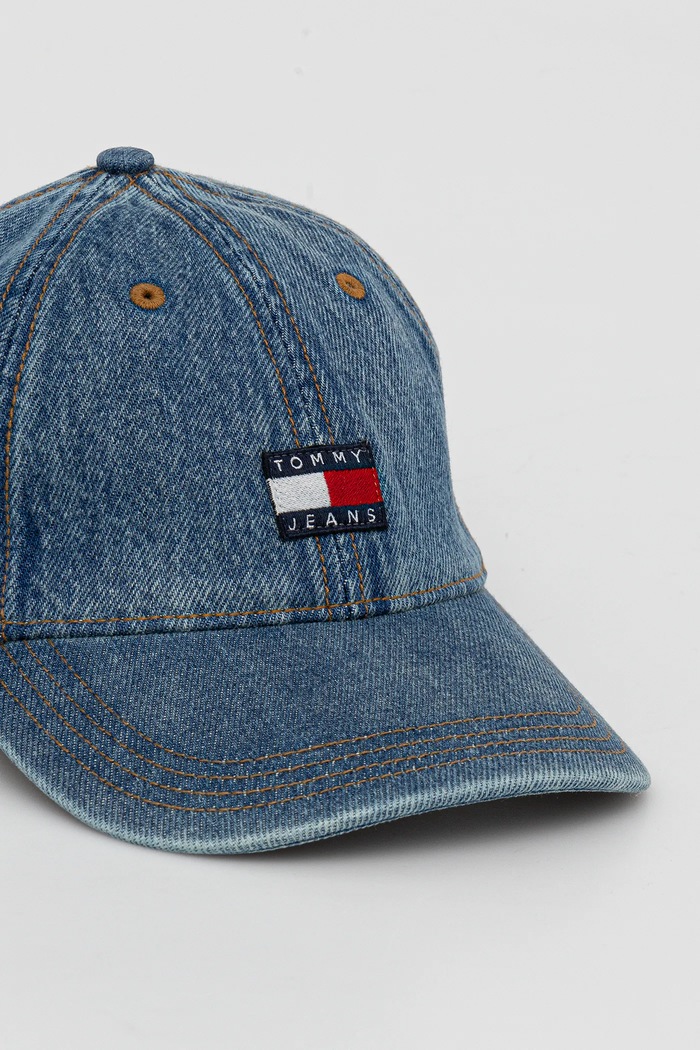 Akcesoria Tommy Jeans czapka z daszkiem jeansowa AM0AM13288 niebieski