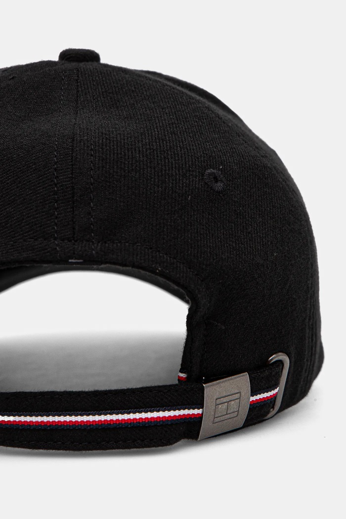 Akcesoria Tommy Hilfiger czapka z daszkiem bawełniana AM0AM13164 czarny