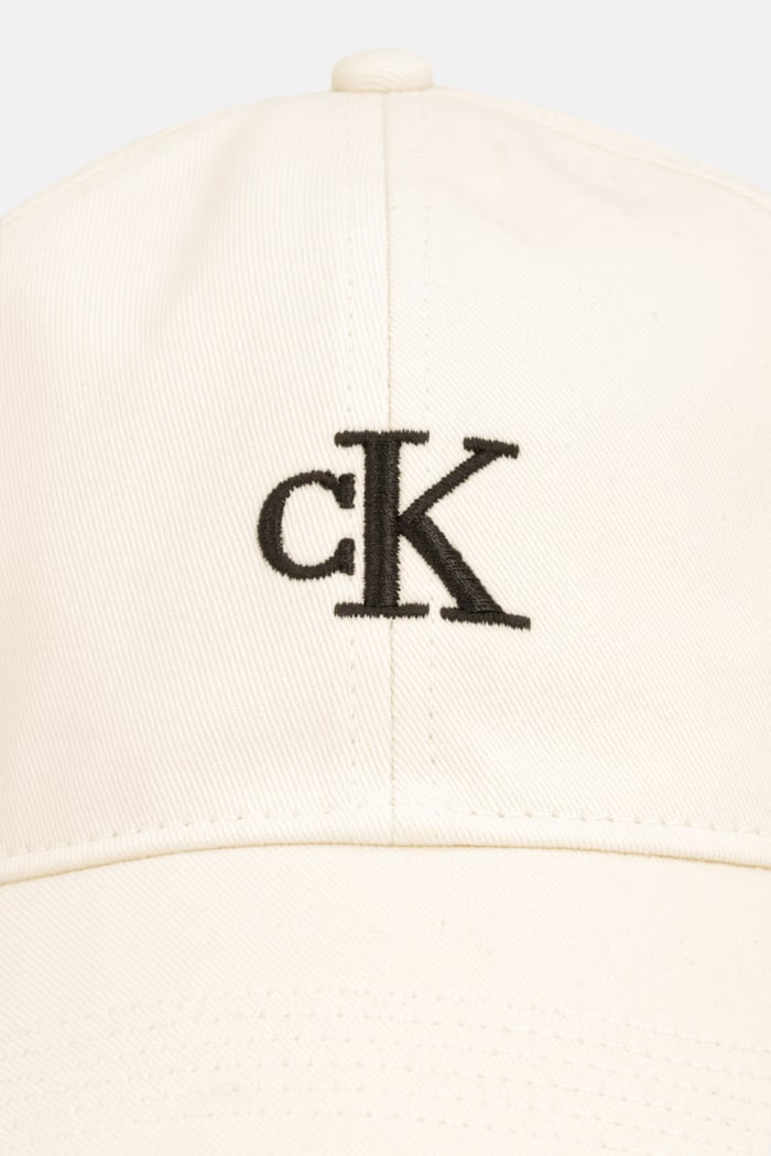 Calvin Klein čiapka so šiltom pánska bavlnená LV04G5002G béžová SS26