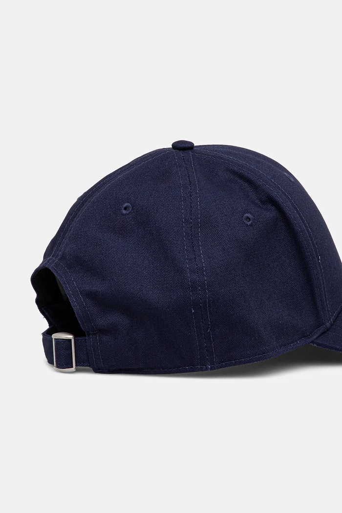 Doplnky Under Armour čiapka so šiltom pánska bavlnená 1389695 tmavomodrá
