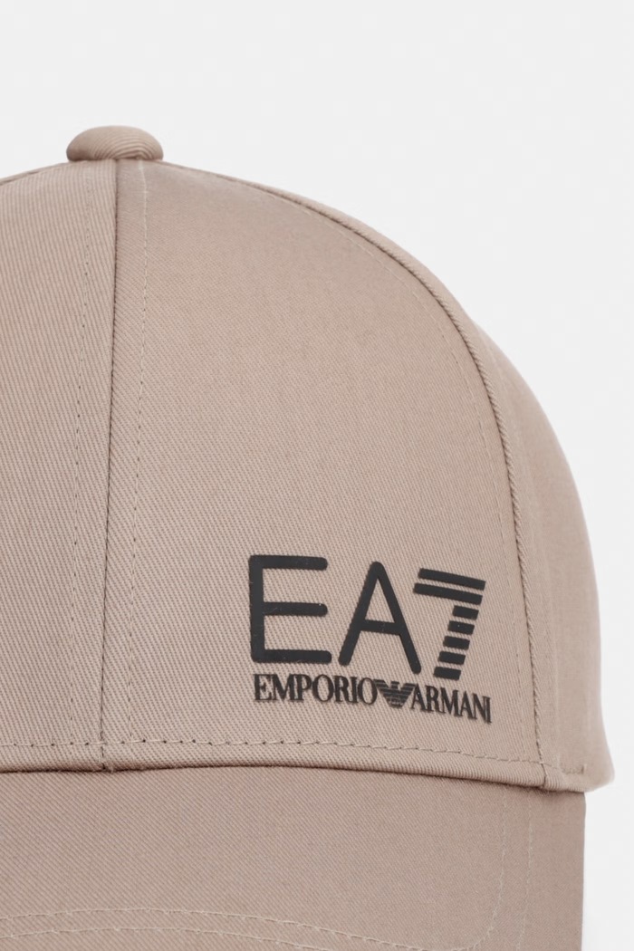EA7 Emporio Armani czapka z daszkiem bawełniana AF11989.7X000005 beżowy SS26
