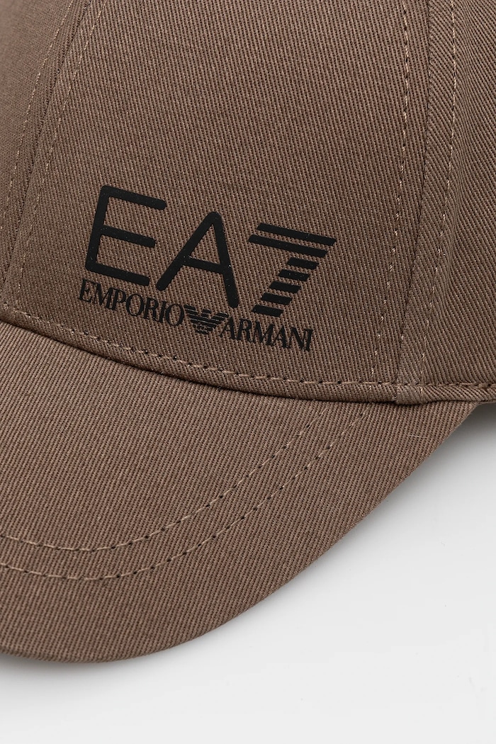 EA7 Emporio Armani czapka z daszkiem bawełniana AF11989.7X000005 brązowy SS26