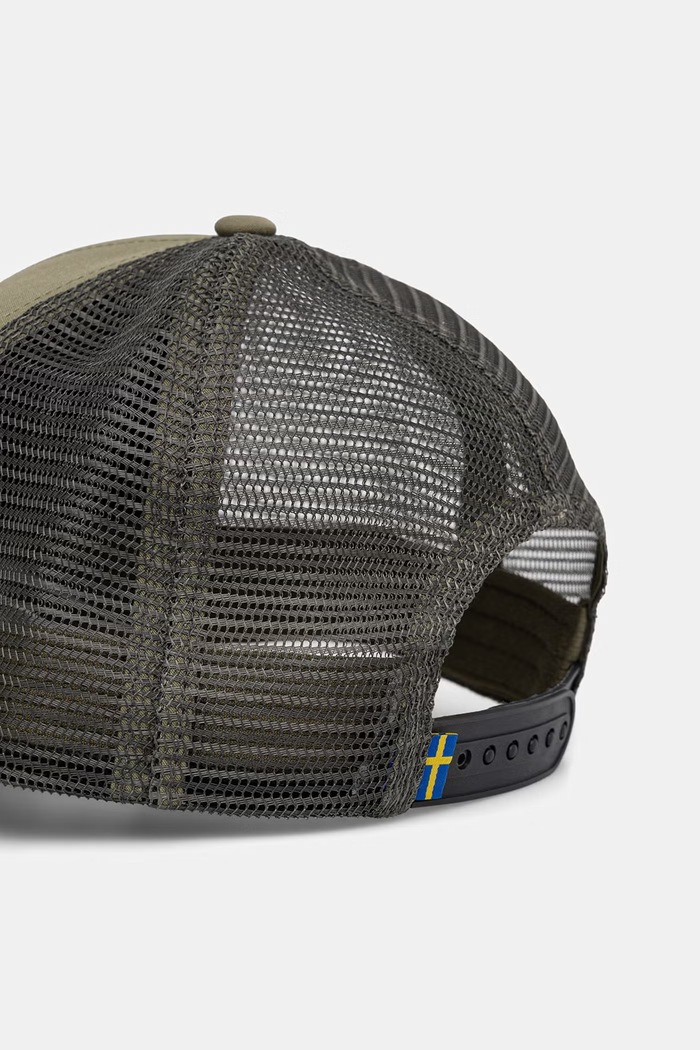 Akcesoria Fjallraven czapka z daszkiem Langtradarkeps F13100182 zielony