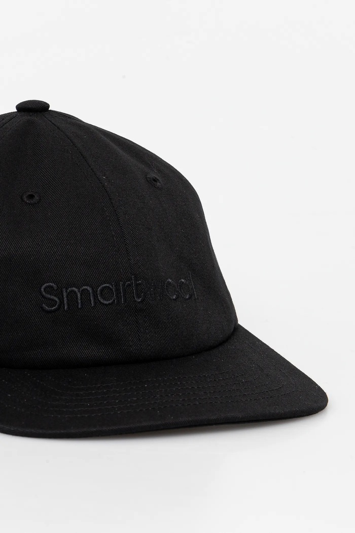 Шапка с козирка Smartwool черен SW002782