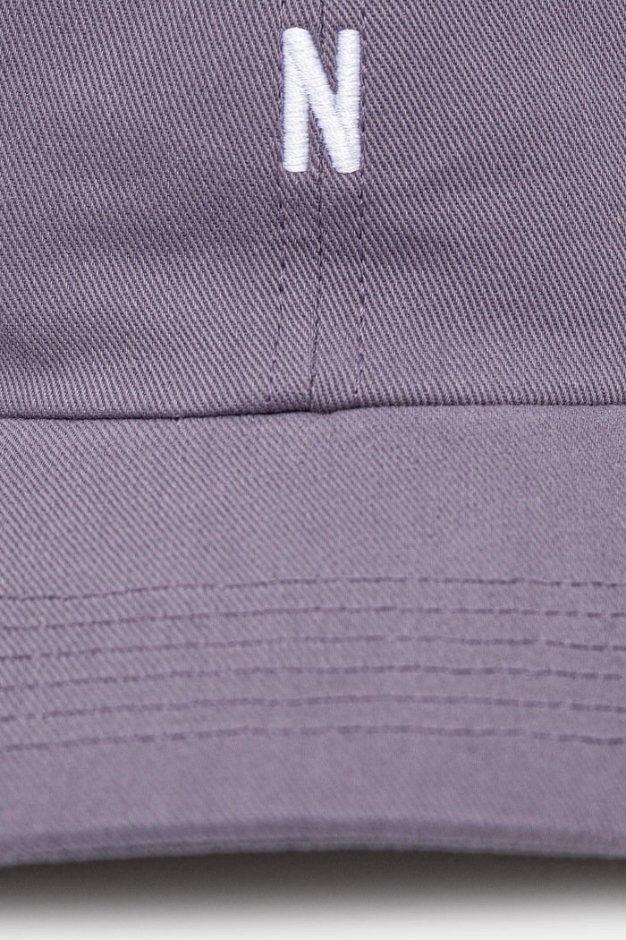 Norse Projects czapka z daszkiem bawełniana Twill Sports Cap N80.0001.6018 fioletowy SS25