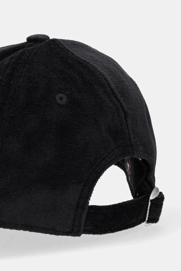 Akcesoria New Era czapka z daszkiem welurowa 60595351 czarny