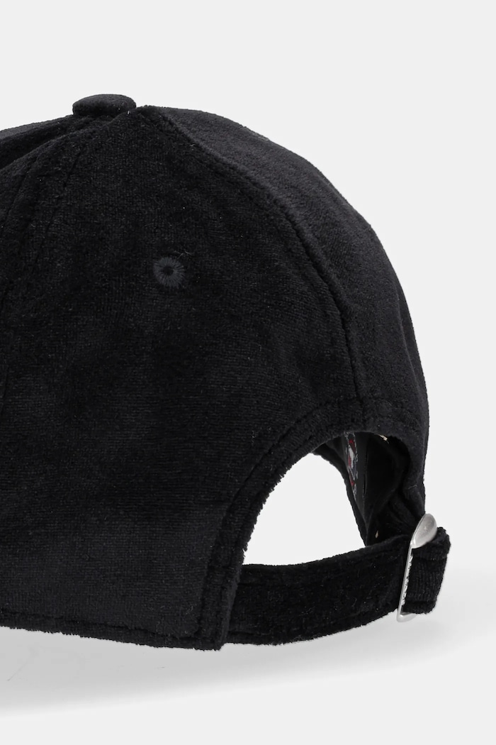 Akcesoria New Era czapka z daszkiem welurowa 60595351 czarny