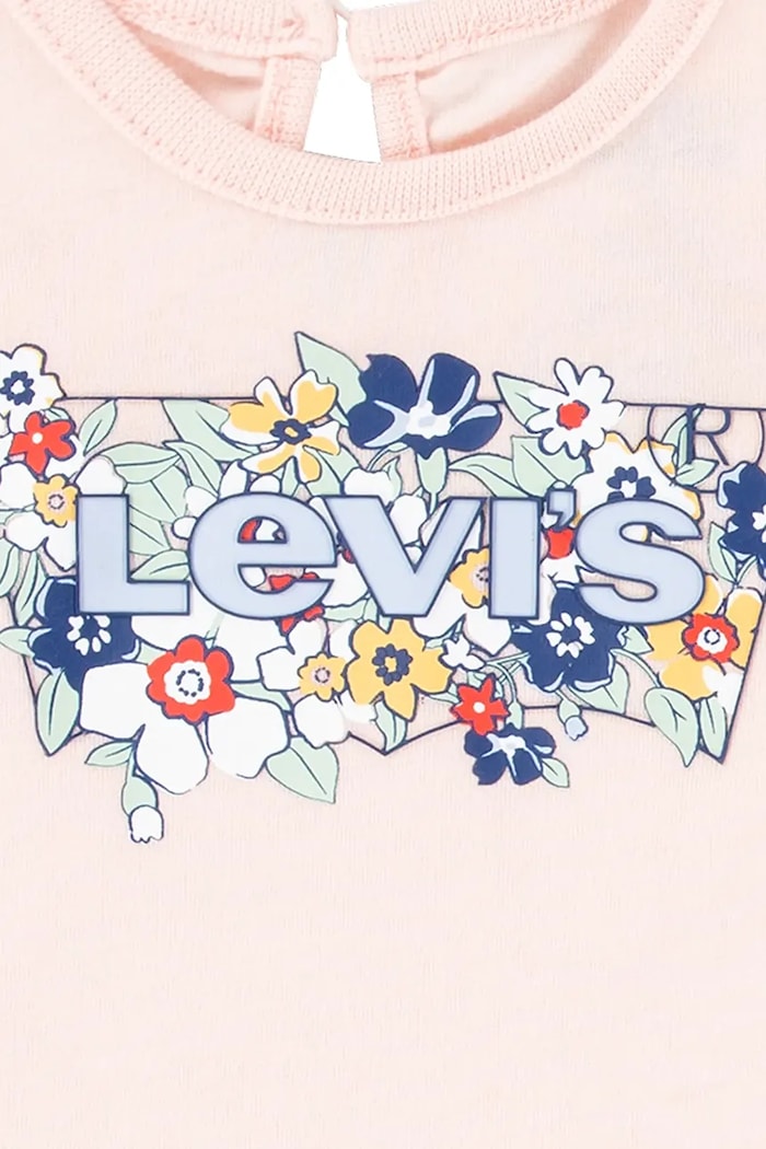Комплект за бебета Levi's RUFFLE SHLDR TOP & PANT SE 1EM645 розов