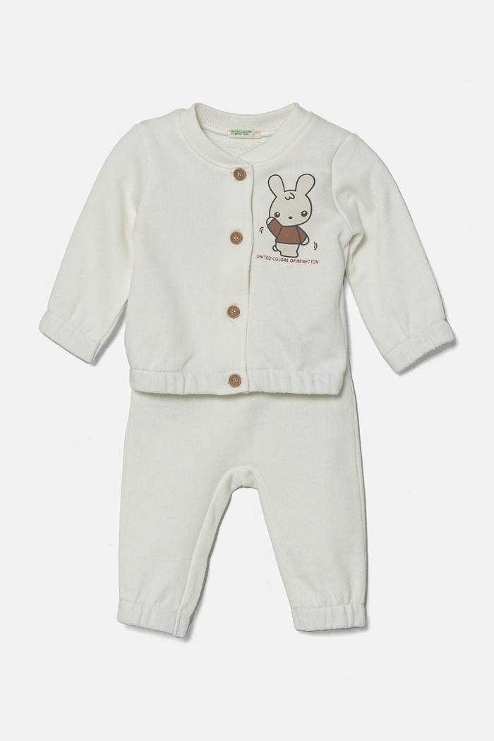 United Colors of Benetton komplet dresowy bawełniany niemowlęcy nadruk biały 3J70AK012.W.Seasonal