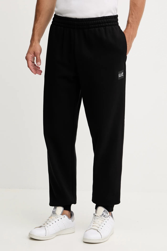 Tepláková souprava EA7 Emporio Armani černá AF10377.7M000914