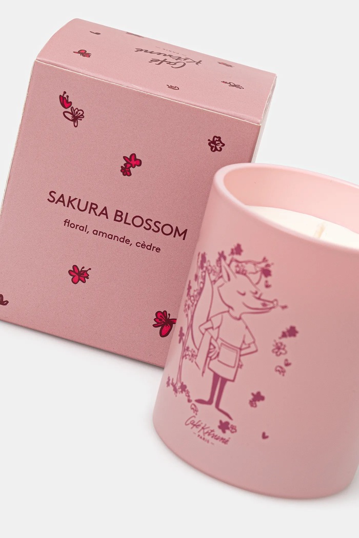 Αρωματικό κερί Café Kitsuné Sakura Blossom Candle OU08402O0003 ροζ SS25