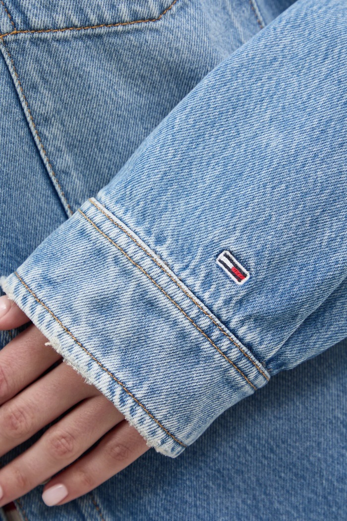 Džínová košile Tommy Jeans DW0DW19855