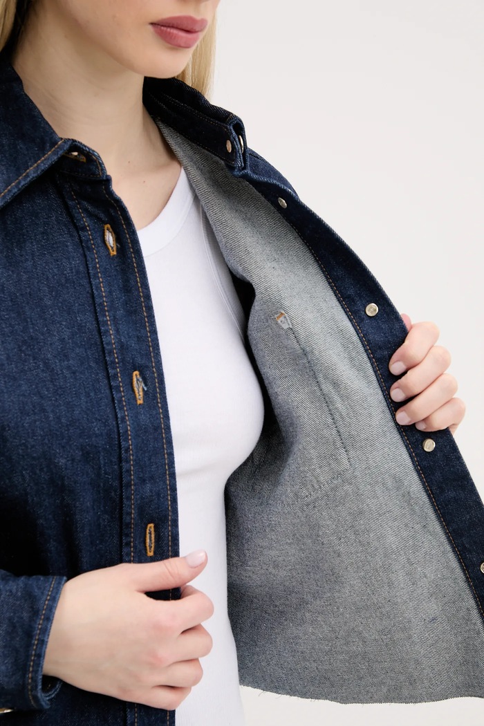 Rifľová bunda Tommy Jeans DW0DW20567