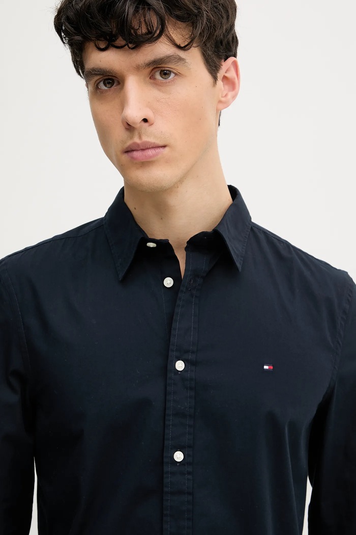Βαμβακερό πουκάμισο Tommy Hilfiger σκούρο μπλε MW0MW38137
