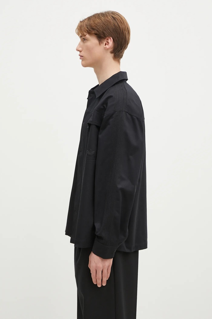 Памучна риза adidas Originals Essential JC9602 черен SS25