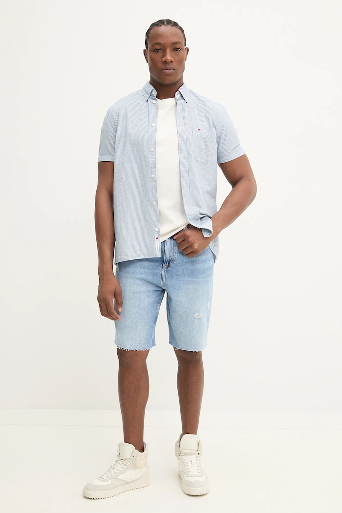 Bombažna srajca Tommy Jeans DM0DM20891 modra SS25
