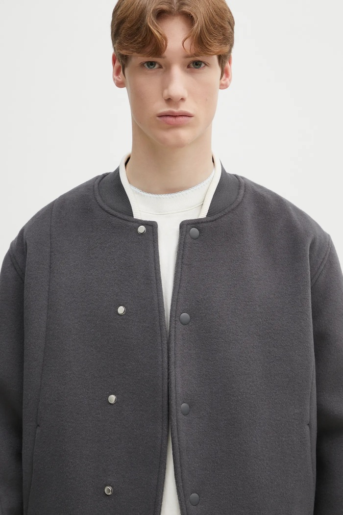 Μάλλινο μπουφάν bomber Axel Arigato Typo Varsity Jacket γκρί A3074003