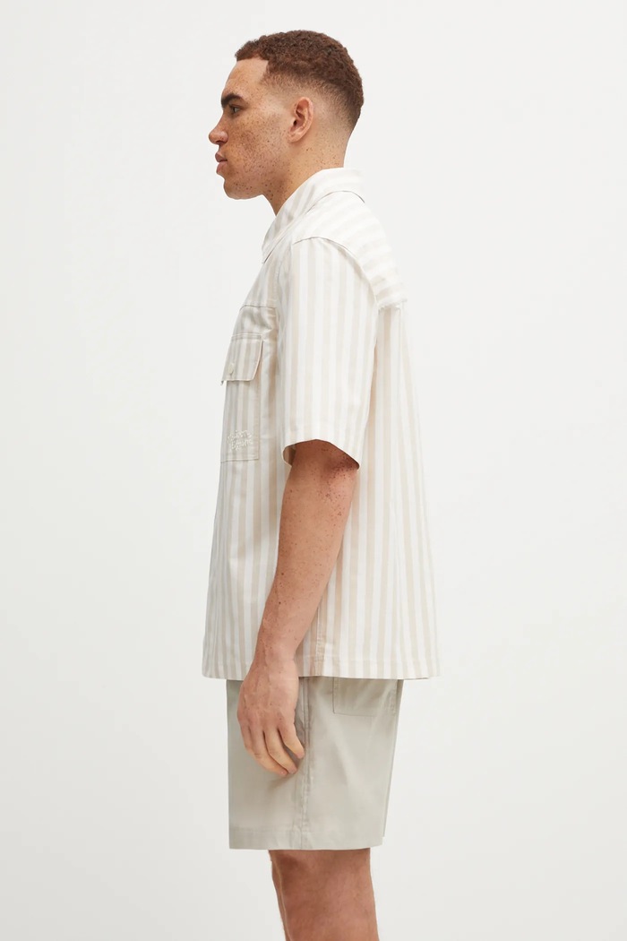 Bavlněná košile Maison Kitsuné Short Sleeve OM00429WC5045 béžová SS25
