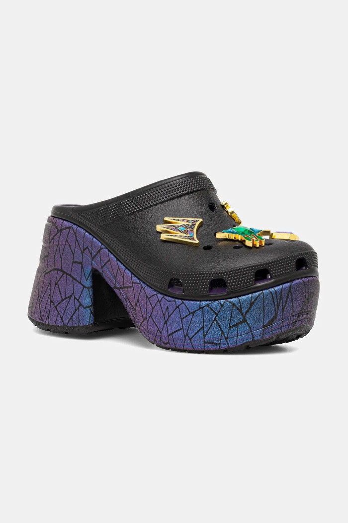 Crocs papuci Snow White Siren Clog sintetic negru 209827.001