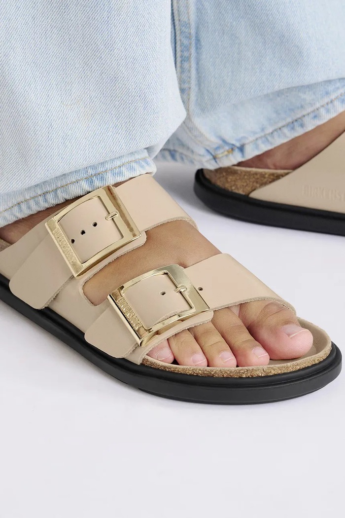 Birkenstock klapki skórzane Arizona Droplet Buckle 1029386