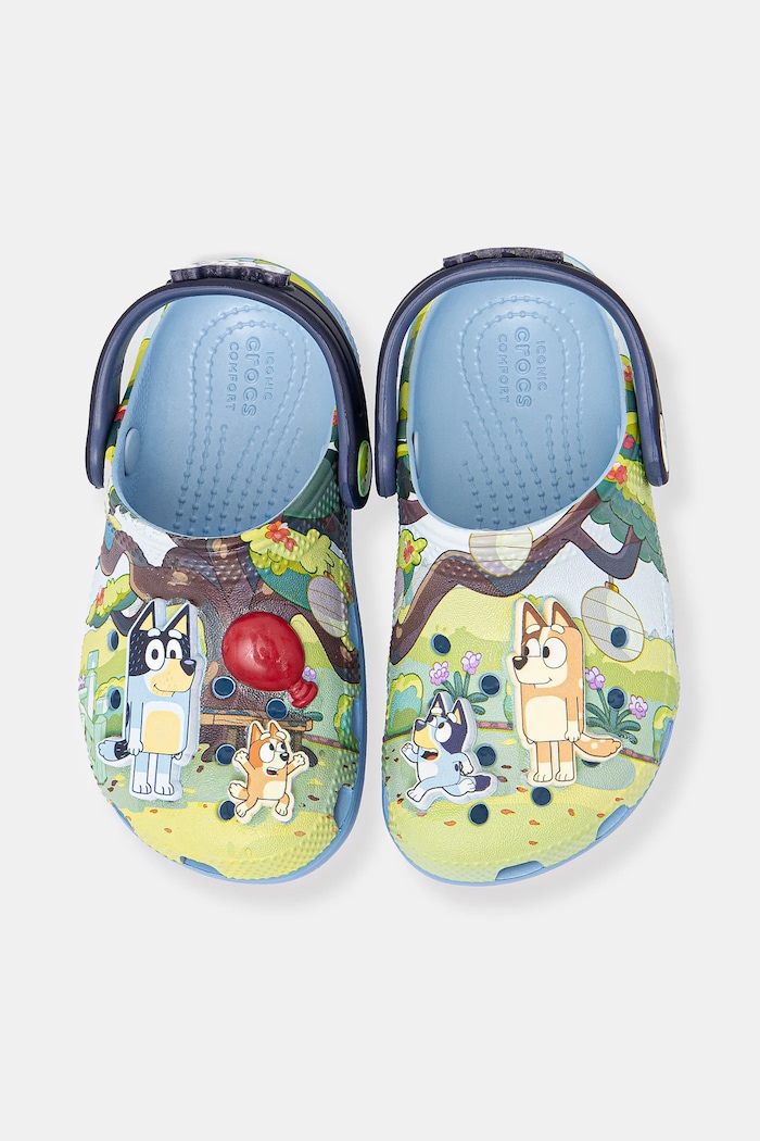 Чехли Crocs CLASSIC BLUEY CLOG син 210559.CROCS.CLASSIC.BL