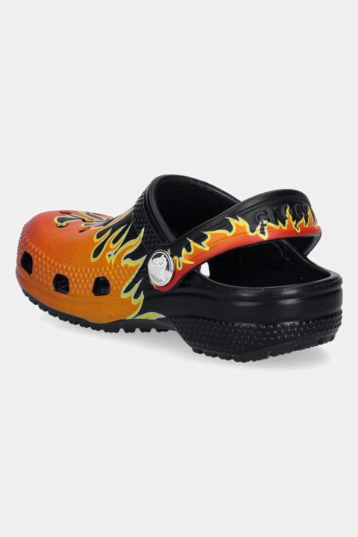 CHLAPEC Pantofle Crocs CLASSIC FLAME CLOGS KIDS 211214.CROCS.CLASSIC.FL černá