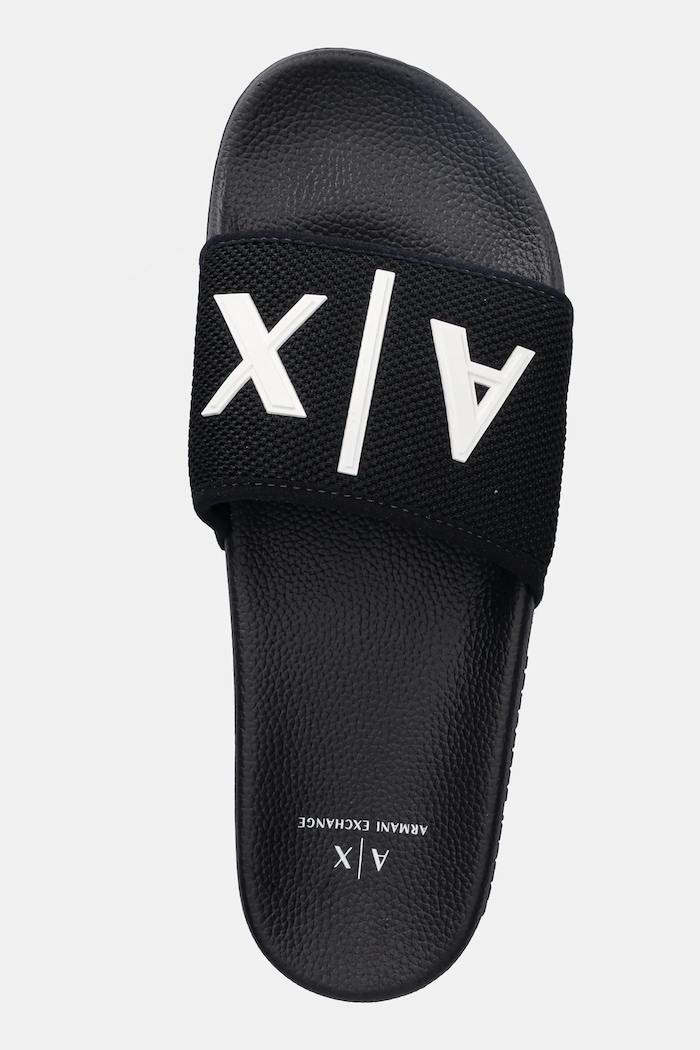 Natikači Armani Exchange mornarsko modra XUP001.XV820.U385