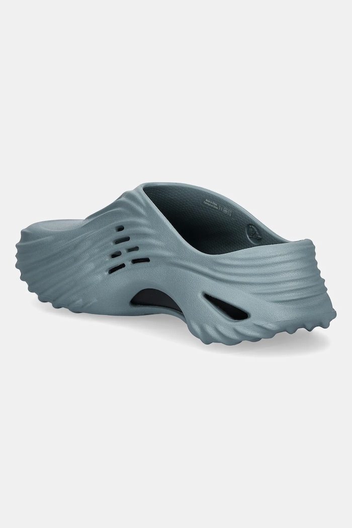 Shoes Crocs sliders Echo Wave Clog 210521.3YO turquoise
