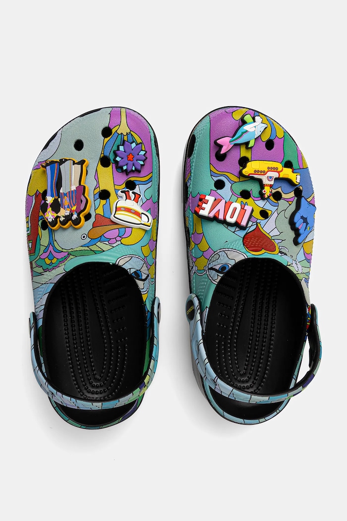 Crocs klapki Classic Beatles Clog 210895.90H multicolor SS25