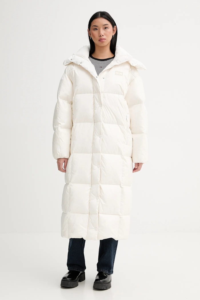Páperová bunda Tommy Jeans oversize béžová DW0DW21615