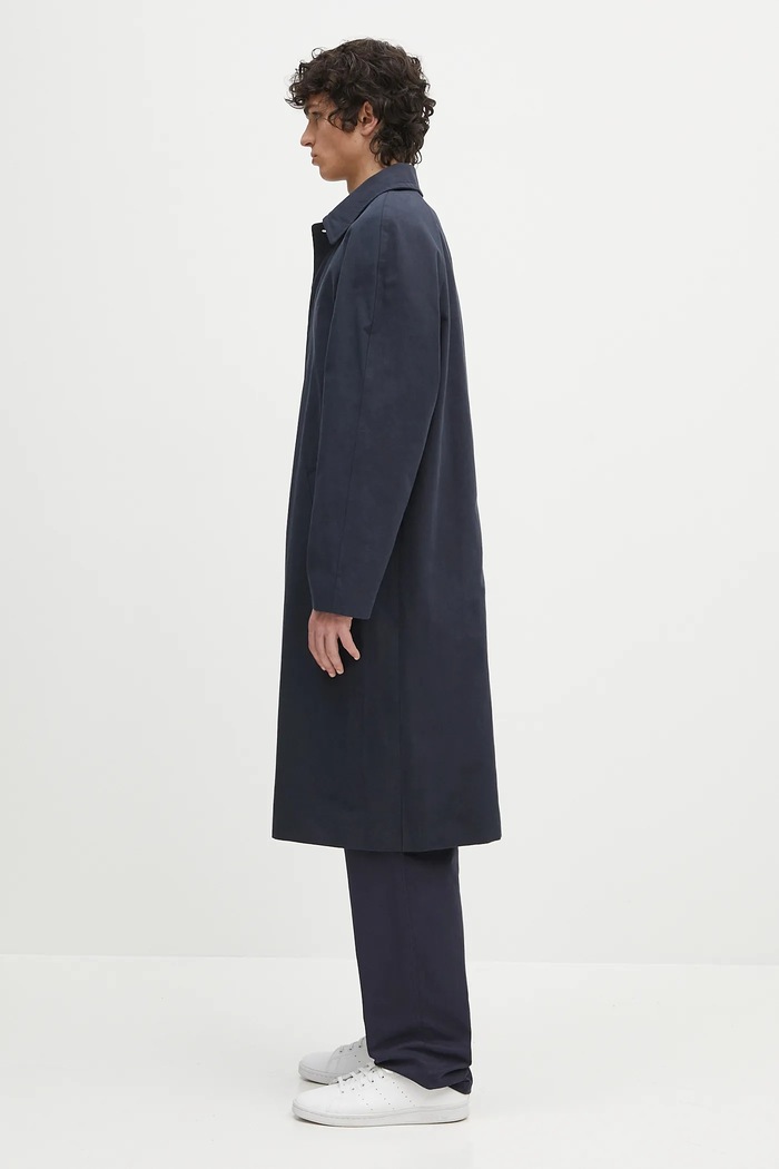 A.P.C. płaszcz z domieszką lnu Mac Edouard COGXT.M01549 granatowy SS25