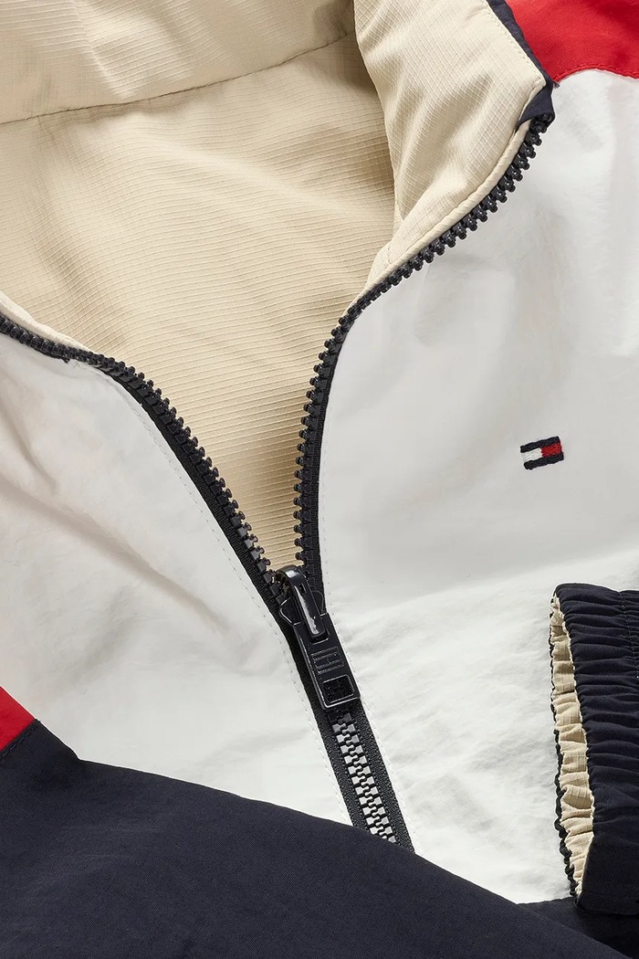 Παιδικό μπουφάν Tommy Hilfiger μπεζ KB0KB09583.PPYA