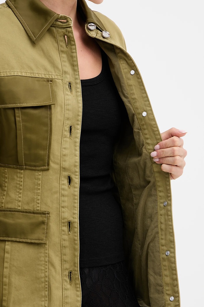 Pinko rövid kabát 104895.A2GC