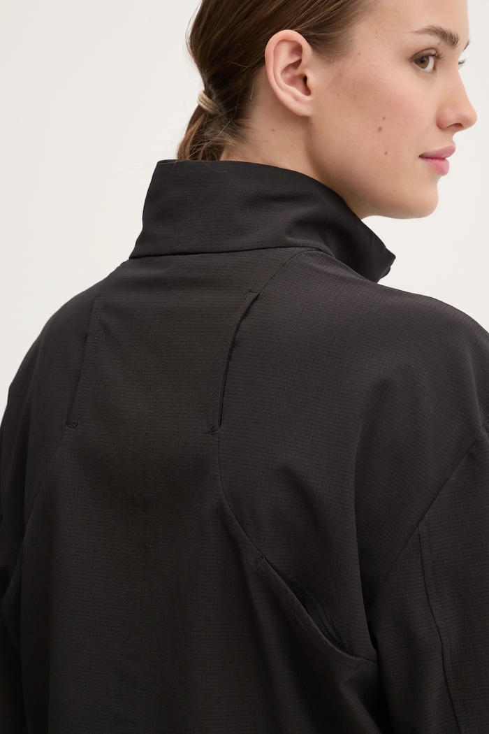 Tréningová bunda Calvin Klein Performance LVGWS5O502 čierna