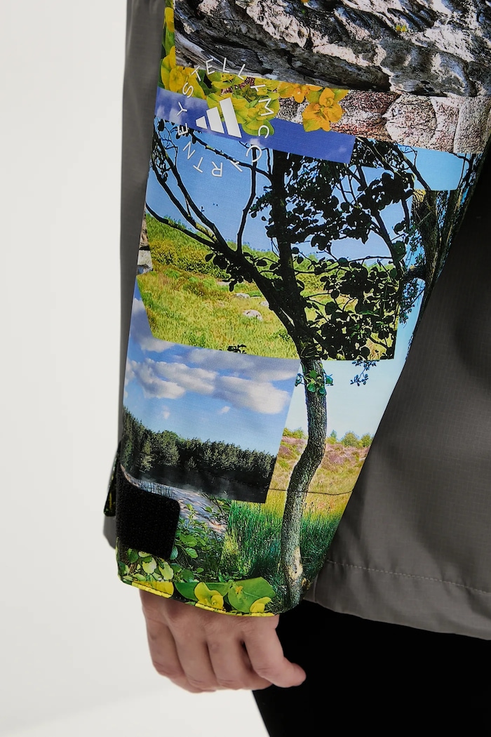 adidas by Stella McCartney kurtka przeciwdeszczowa TrueNature Earth Collage JF8480 zielony