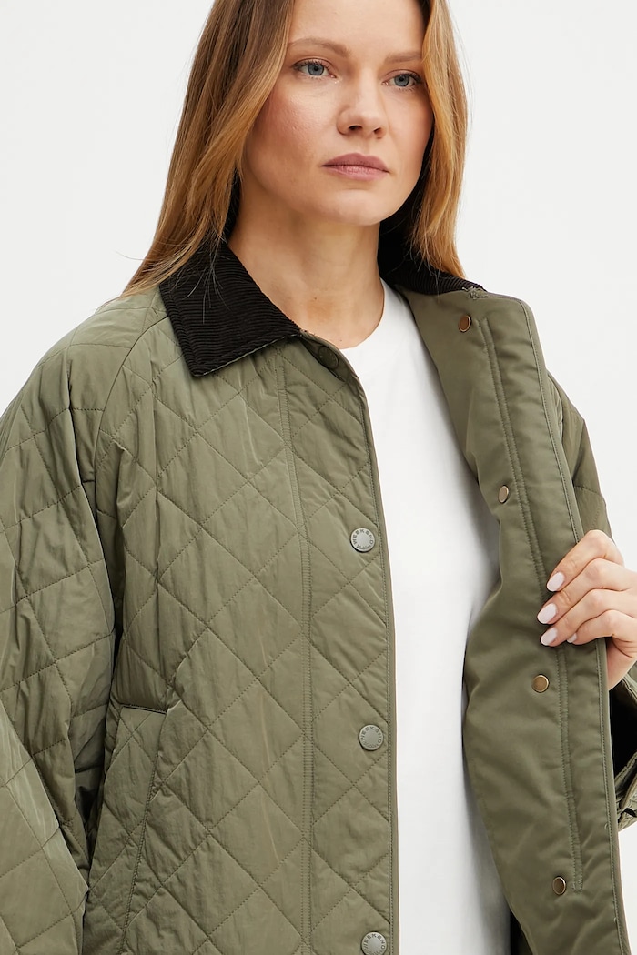 Bunda s prímesou vlny Weekend Max Mara 2515481071600 zelená