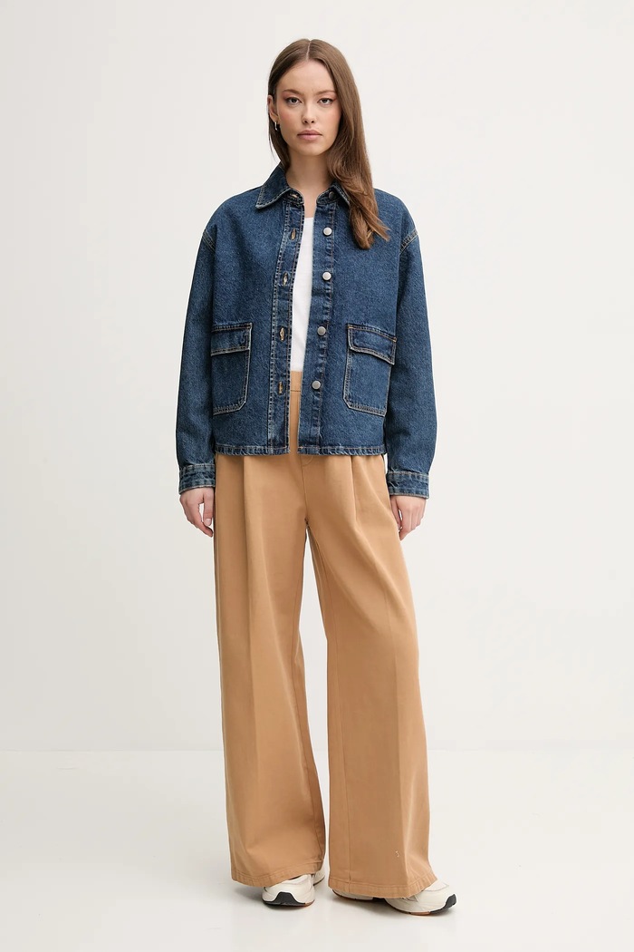 Bavlnená rifľová bunda United Colors of Benetton 296XDN07R modrá SS25