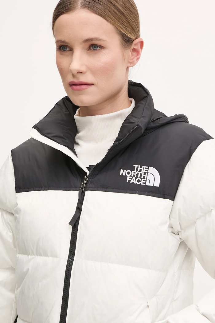Péřová bunda The North Face 1996 Retro Nuptse bílá NF0A3XEOROU1