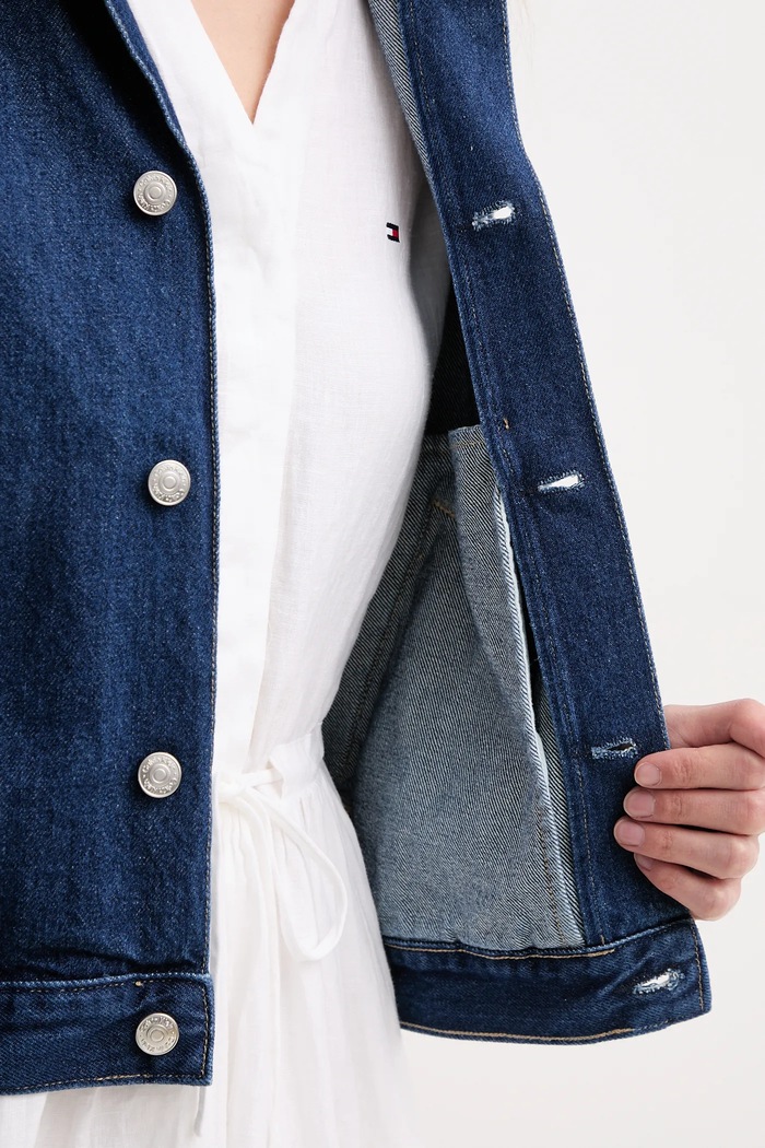 Bavlněná džínová bunda Calvin Klein Jeans Calvin Klein Jeans námořnická modř J20J225180