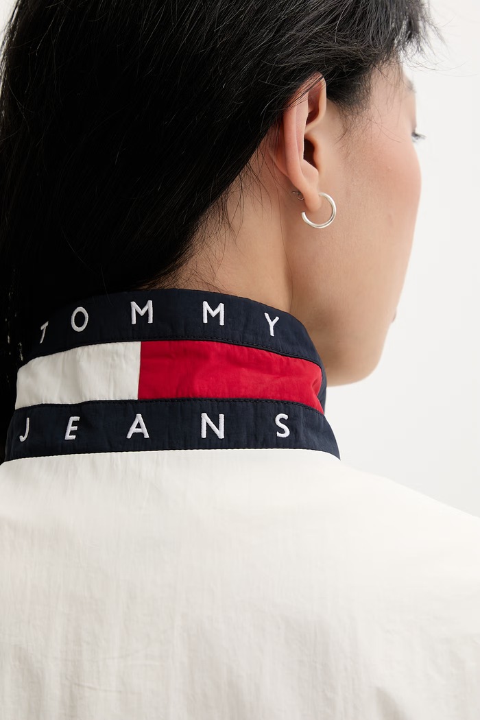 Tommy Jeans přechodová bunda dámská DW0DW20439 béžová