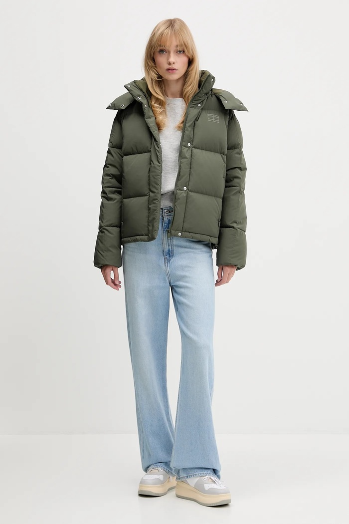 Pernata jakna Tommy Jeans DW0DW21623 zelena AW25