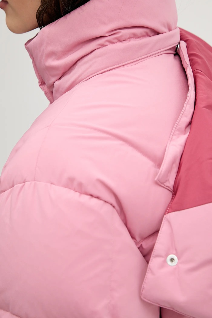 Пухено яке Tommy Jeans DW0DW21624 розов