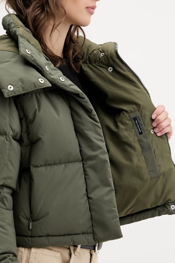 Пухено яке Tommy Jeans DW0DW21624