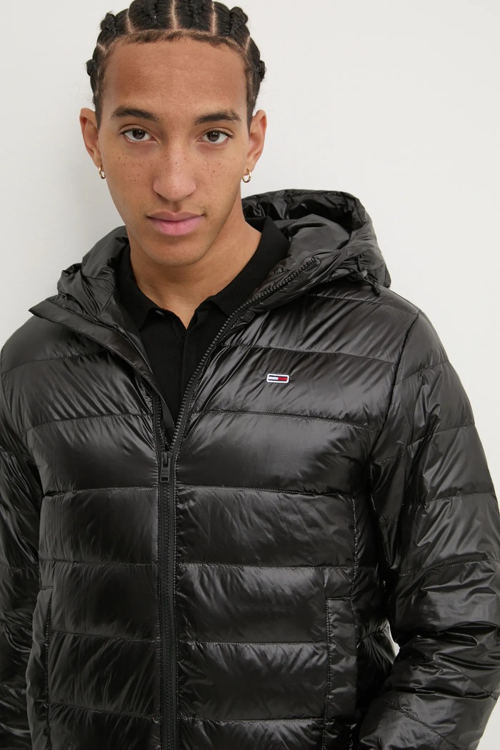 Пухено яке Tommy Jeans черен DM0DM20659