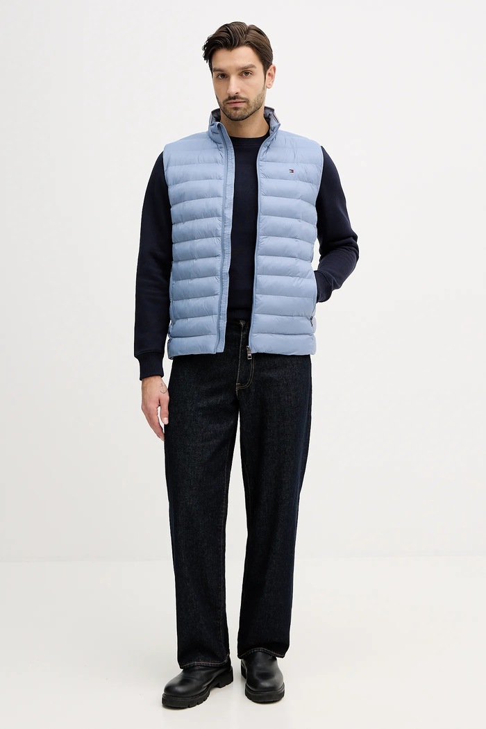 Vesta Tommy Hilfiger MW0MW37677 modrá SS26