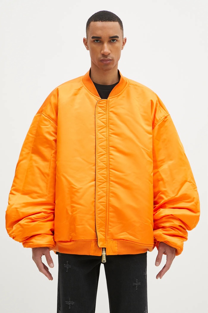 Bunda VETEMENTS Oversized Leather Bomber UA66JA200B čierna SS25